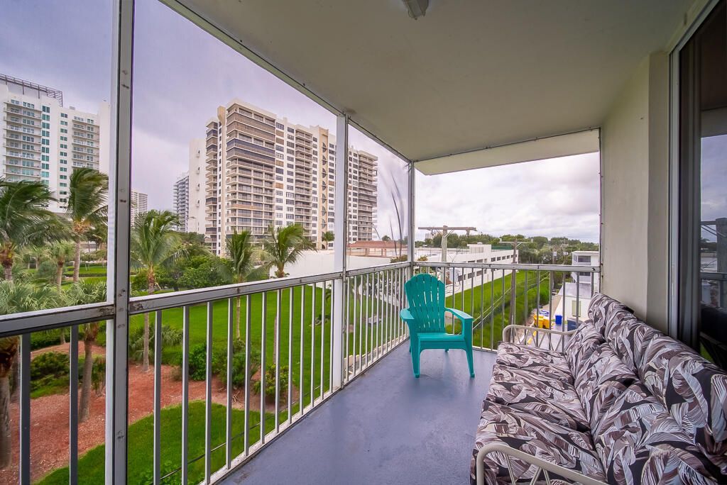 3600 N Ocean Drive, Unit 421, Singer Island, FL 33404 Photo
