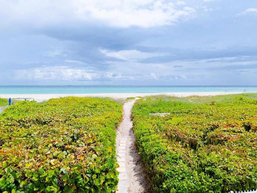 3600 N Ocean Drive, Unit 421, Singer Island, FL 33404 Photo