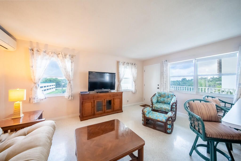 3600 N Ocean Drive, Unit 421, Singer Island, FL 33404 Photo