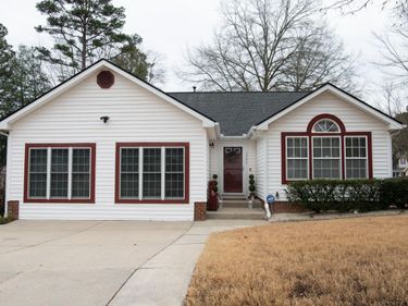 6900 Glenroy Court, Raleigh, NC 27616