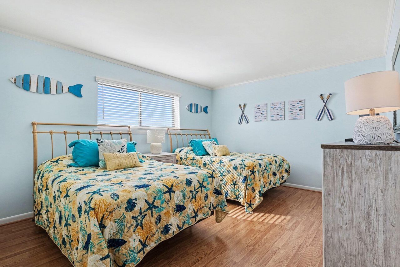 912 N Waccamaw Drive Photo 13