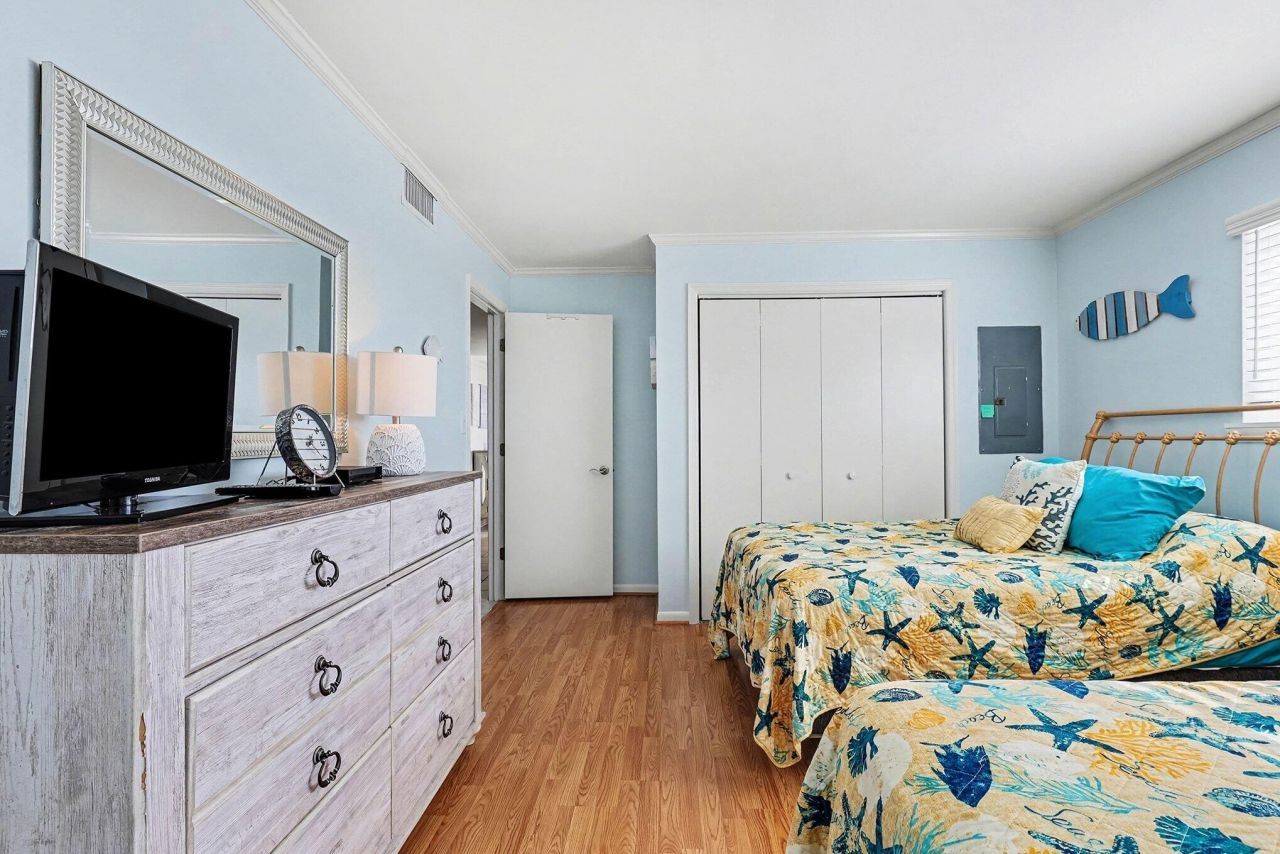 912 N Waccamaw Drive Photo 14