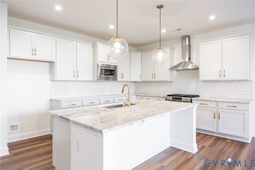 18728 Palisades Cove Trail Moseley, VA 23120