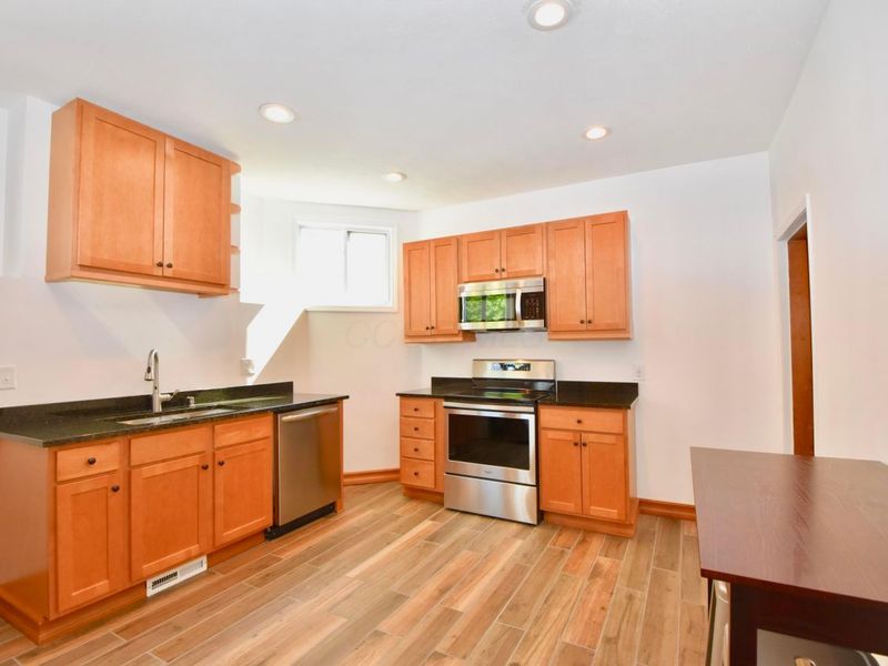 305 S Ohio Avenue, Columbus, OH 43205 Photo 4