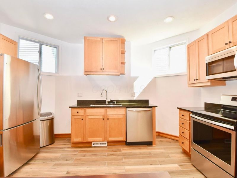 305 S Ohio Avenue, Columbus, OH 43205 Photo 6