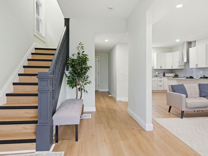 83 S Cypress Avenue , Columbus, OH 43222 Photo 3