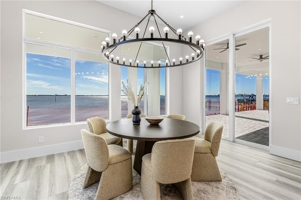 606 Coral Dr, Cape Coral, FL 33904 Photo