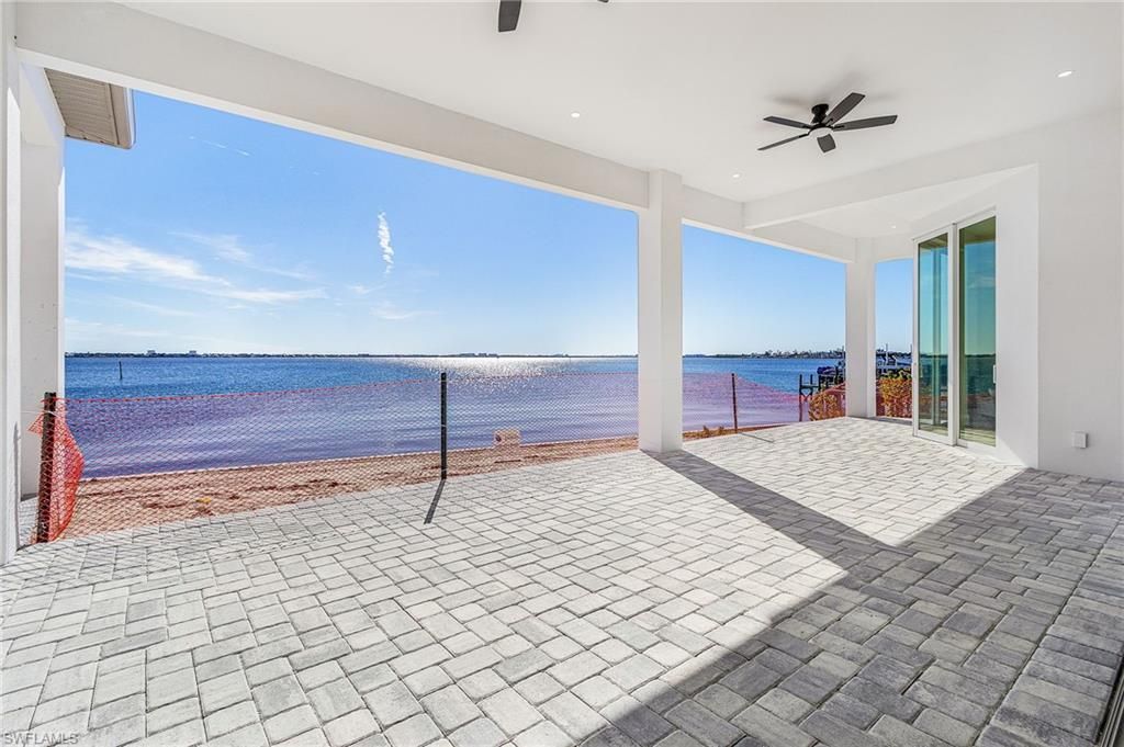 606 Coral Dr, Cape Coral, FL 33904 Photo