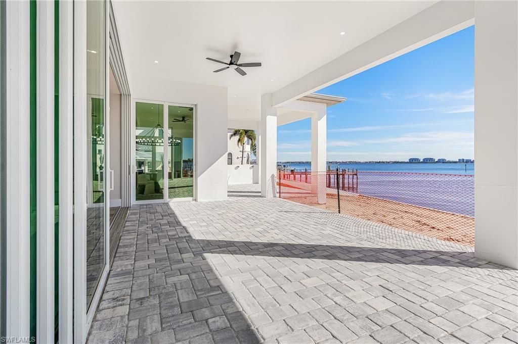 606 Coral Dr, Cape Coral, FL 33904 Photo