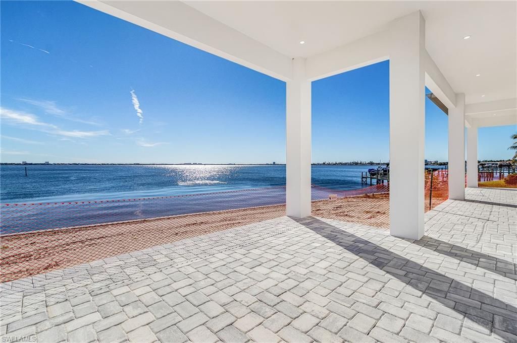 606 Coral Dr, Cape Coral, FL 33904 Photo