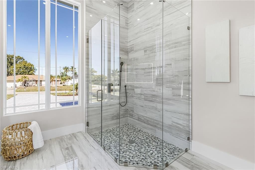 606 Coral Dr, Cape Coral, FL 33904 Photo