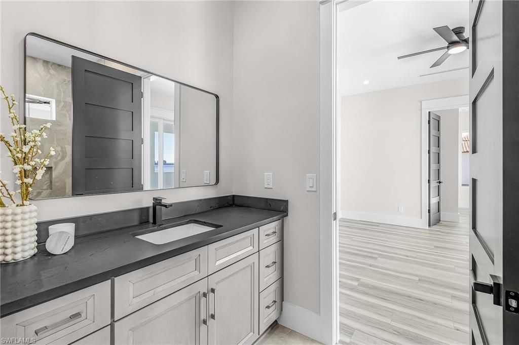 606 Coral Dr, Cape Coral, FL 33904 Photo