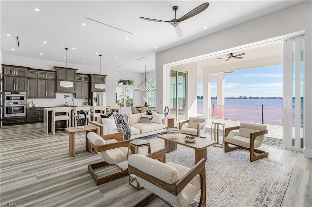 606 Coral Dr, Cape Coral, FL 33904 Photo