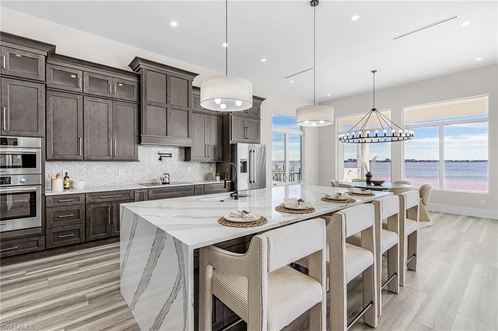 606 Coral Dr, Cape Coral, FL 33904 Photo