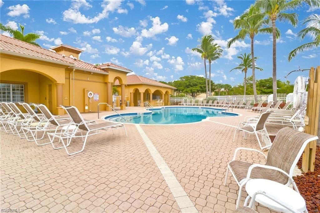 15655 Ocean Walk Cir, Unit 202, Fort Myers, FL 33908 Photo