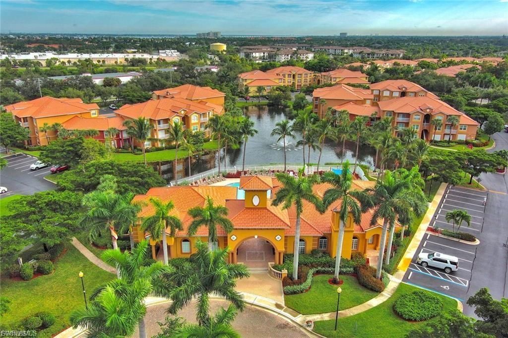 15655 Ocean Walk Cir, Unit 202, Fort Myers, FL 33908 Photo