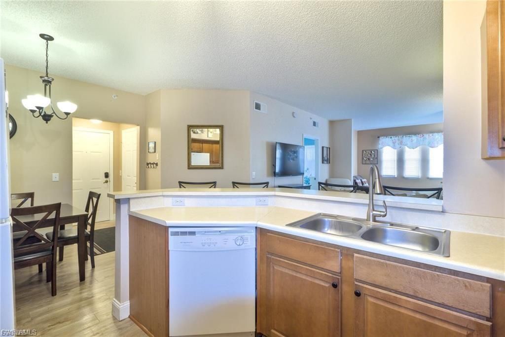 15655 Ocean Walk Cir, Unit 202, Fort Myers, FL 33908 Photo