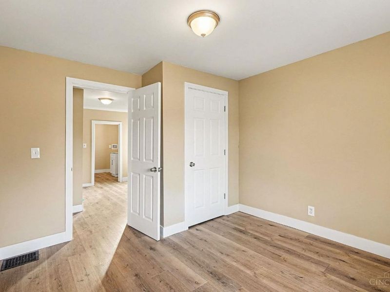 321 Southern Avenue, Reading, OH 45215 Photo 10