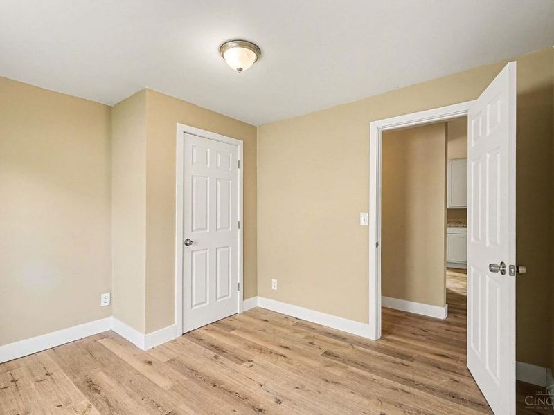 321 Southern Avenue, Reading, OH 45215 Photo 12