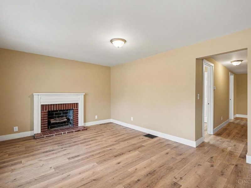 321 Southern Avenue, Reading, OH 45215 Photo 3