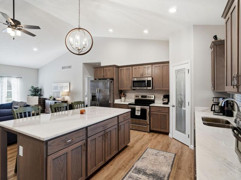 1348 Wagner Drive, Perry Twp, OH 45118 Photo 13