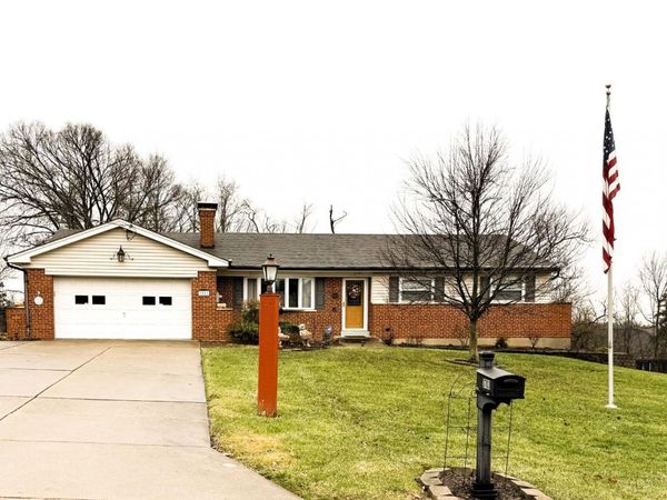 3703 Moorhill Drive, Evendale, OH 45241