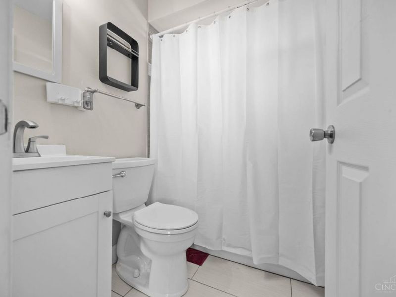 6097 W Fordham Place, Silverton, OH 45213 Photo 15