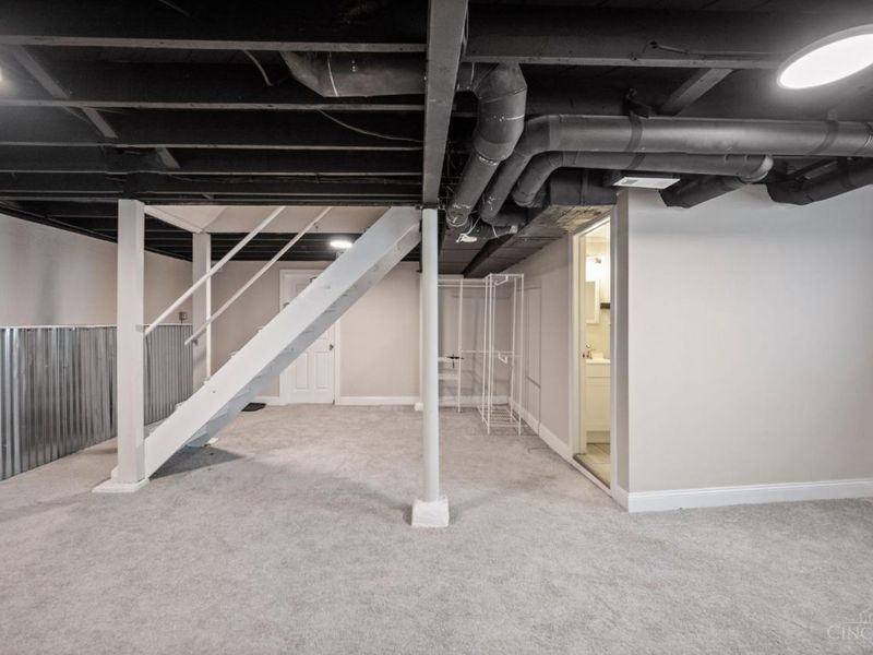 6097 W Fordham Place, Silverton, OH 45213 Photo 22