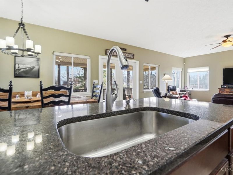 1065 Brunswick Drive, Perry Twp, OH 45118 Photo 16