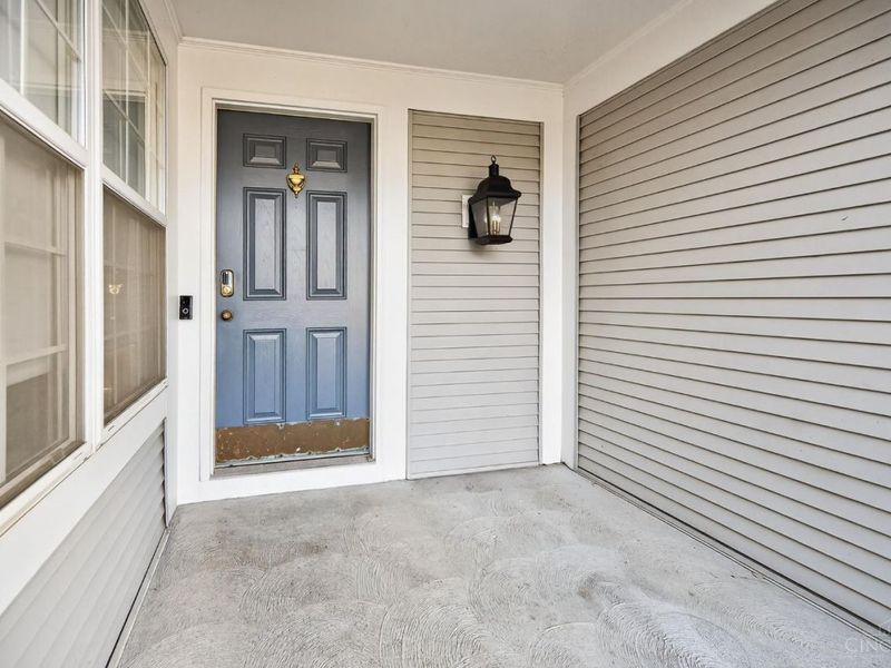 5033 Bristol Court, Loveland, OH 45140 Photo 2