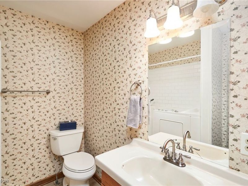 4718 Massillon Road, North Canton, OH 44720 Photo 10