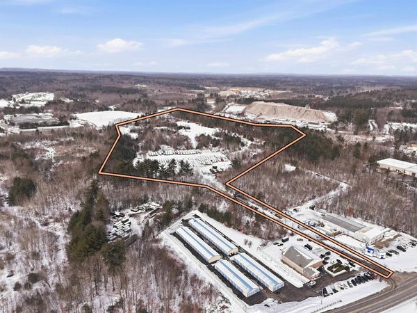 214 A Plasitow Road, Plaistow, NH 03865