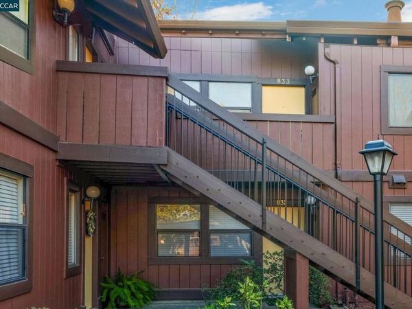 833 833 Camelback Pl, Pleasant Hill, CA 94523