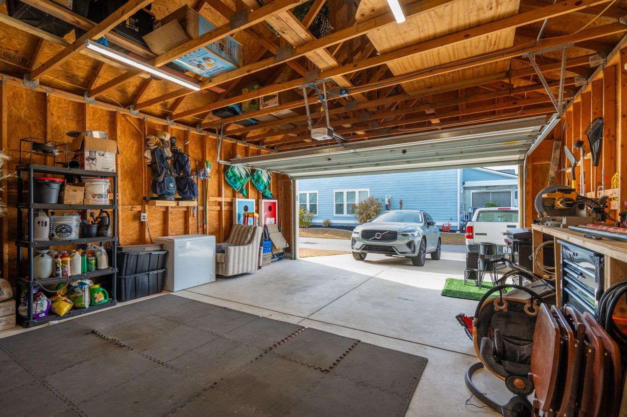 403 N Commodore Way Photo 43