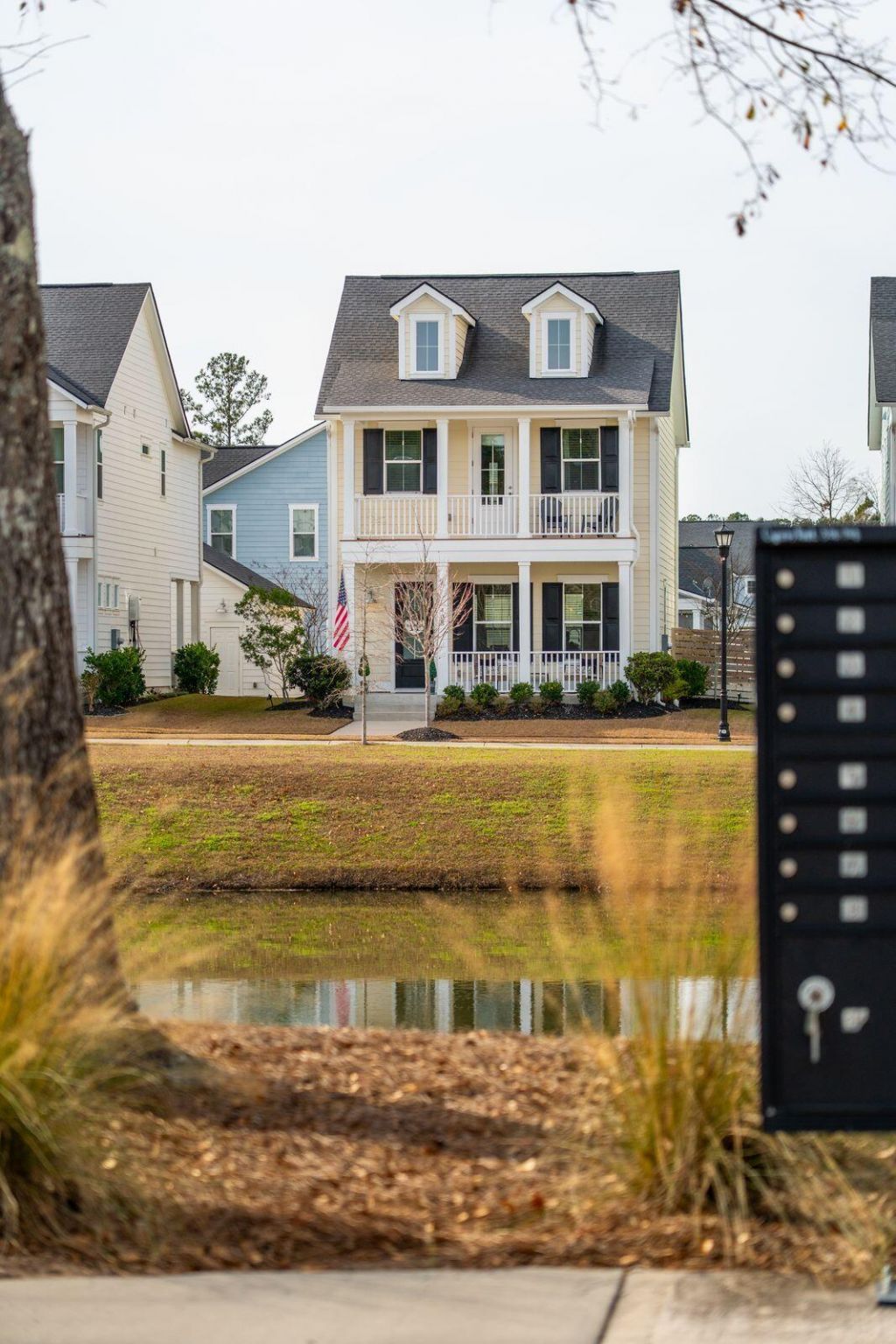 403 N Commodore Way Photo 44