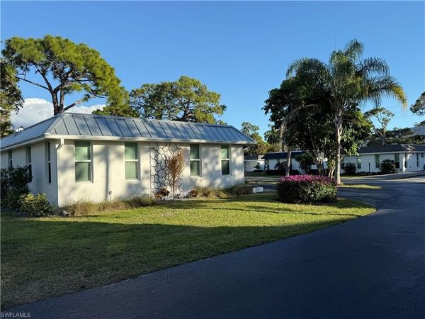 310 Carnaby CT, NAPLES, FL 34112