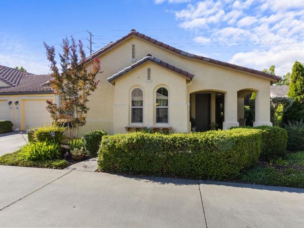 1329 Marseille Ln, Roseville, CA 95747