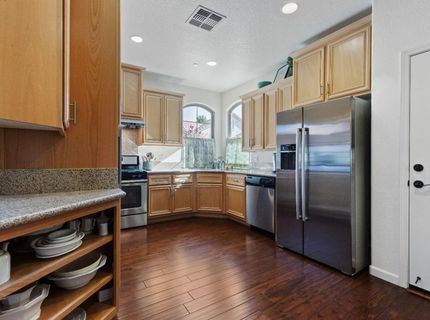 1329 Marseille Ln, Roseville, CA 95747 Photo