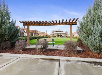 1329 Marseille Ln, Roseville, CA 95747 Photo