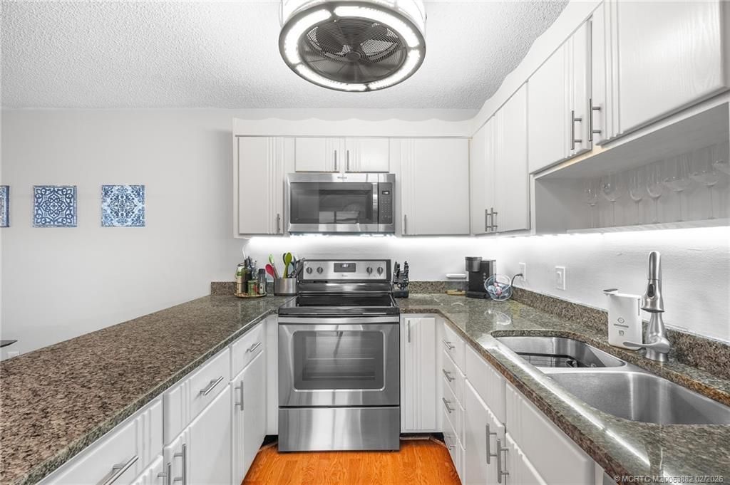 3204 SE Guenevere Lane, Unit D, Port Saint Lucie, FL 34952 Photo