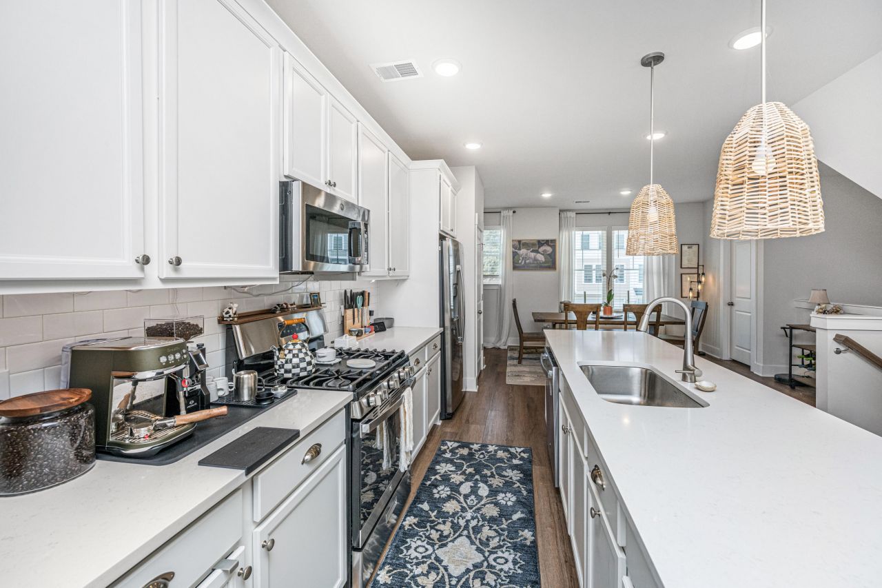 1015 Pettiford Place Photo 15