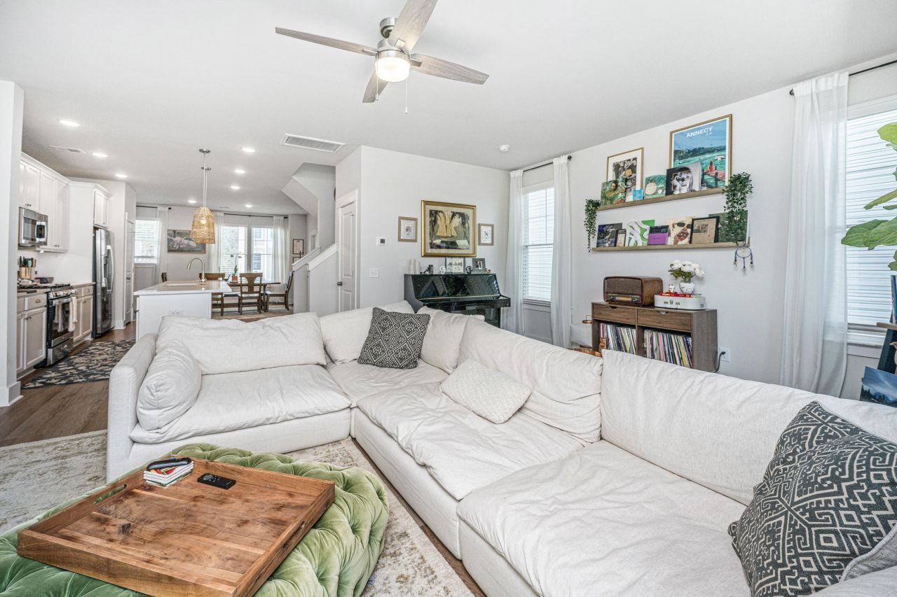 1015 Pettiford Place Photo 18