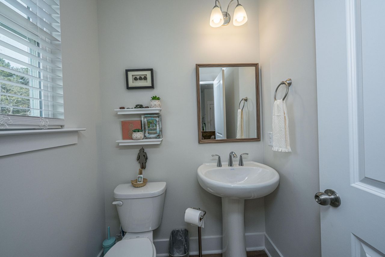 1015 Pettiford Place Photo 28