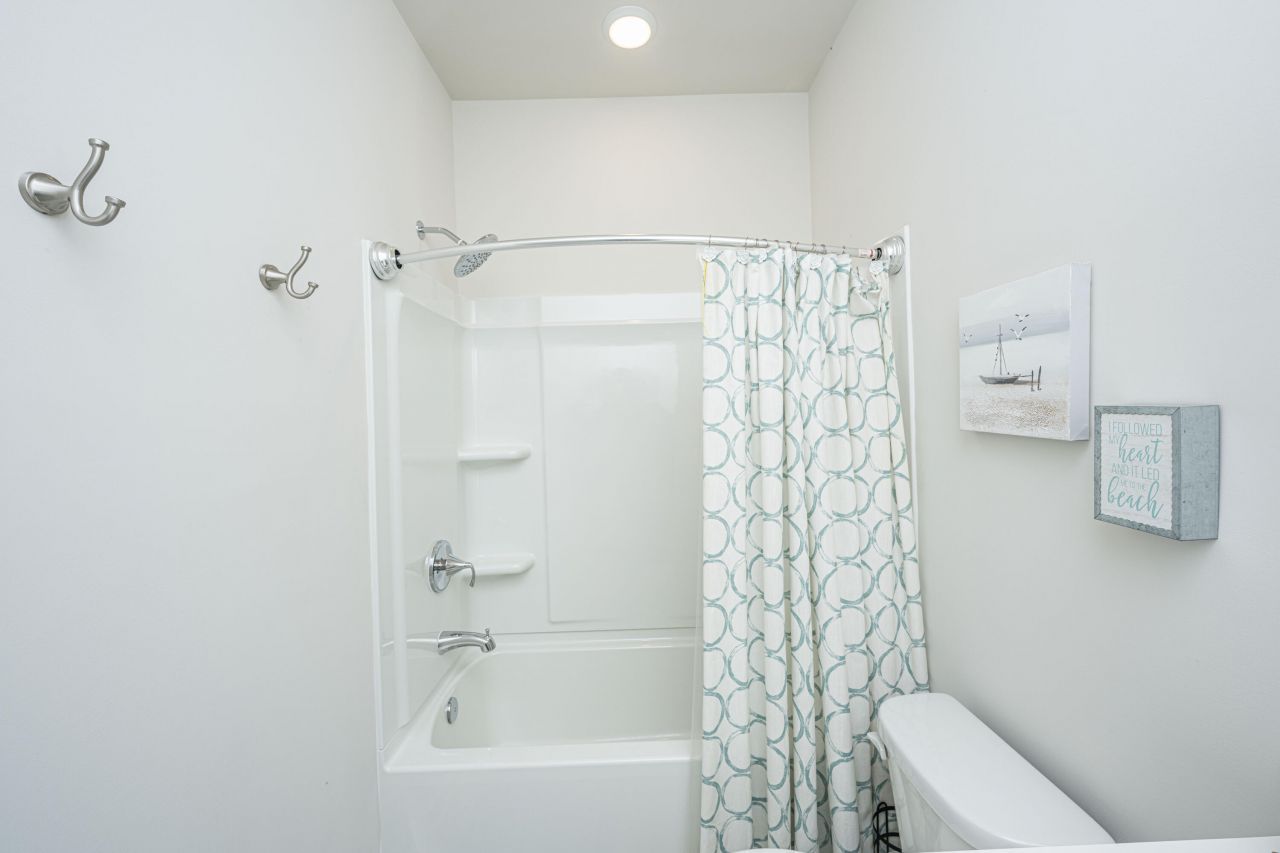 1015 Pettiford Place Photo 32