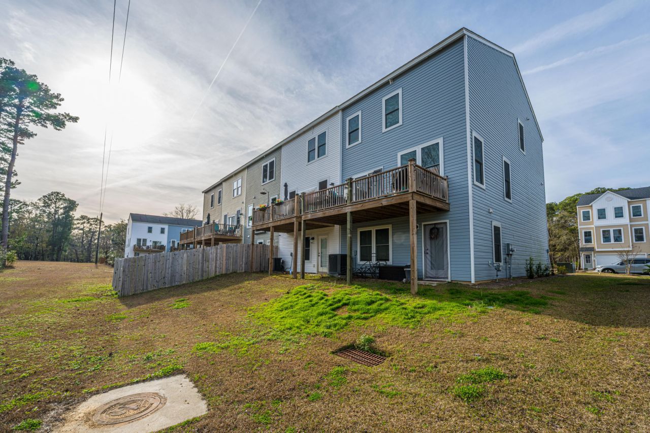 1015 Pettiford Place Photo 33