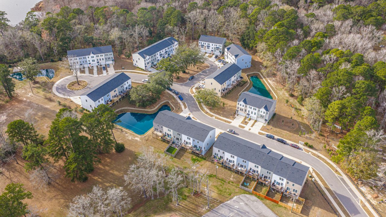 1015 Pettiford Place Photo 50