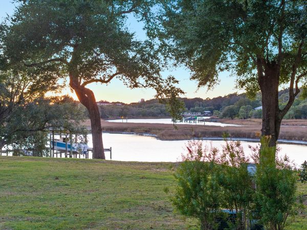 14 Bayou Blvd, Pensacola, FL 32503