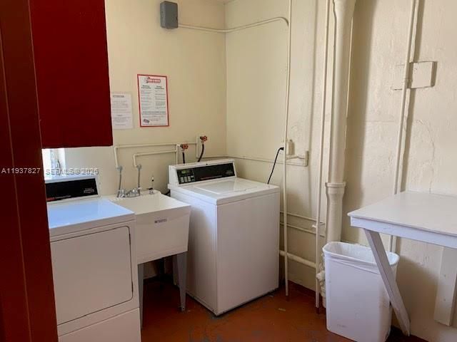 2949 Point East Dr, Unit B304, Aventura, FL 33160 Photo