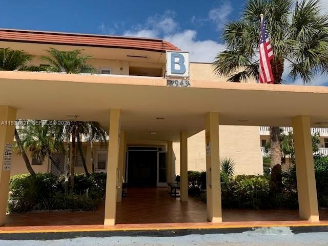 2949 Point East Dr, Unit B304, Aventura, FL 33160 Photo