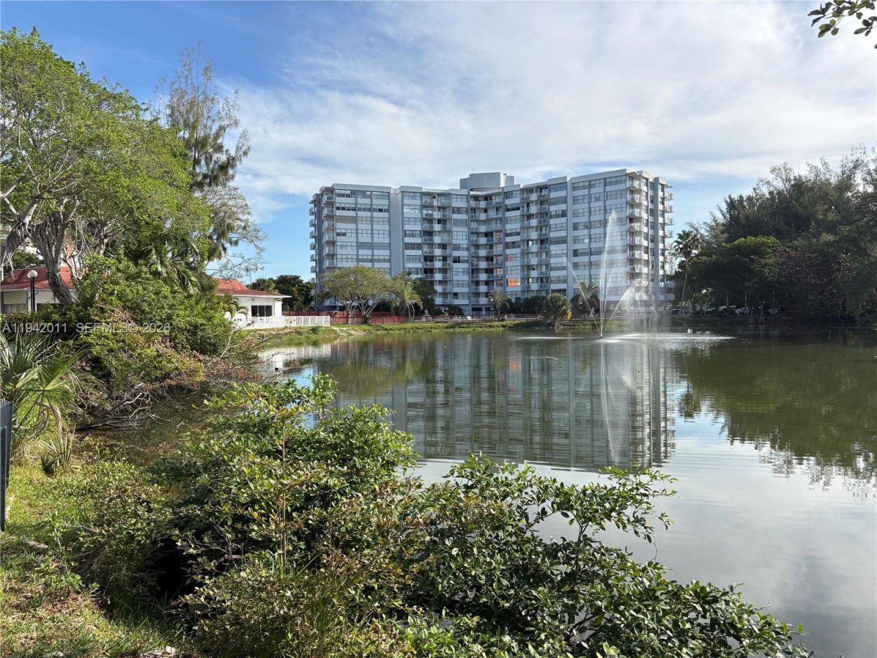 Please Call For Address, Unit 718W, Miami, FL 33179 Photo